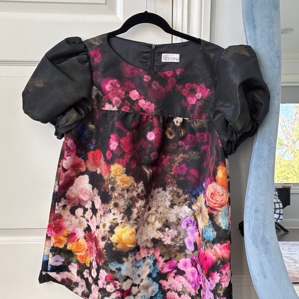 Valentino  Floral Puff-Sleeve Dress Top.  Size L. Worn 1 time